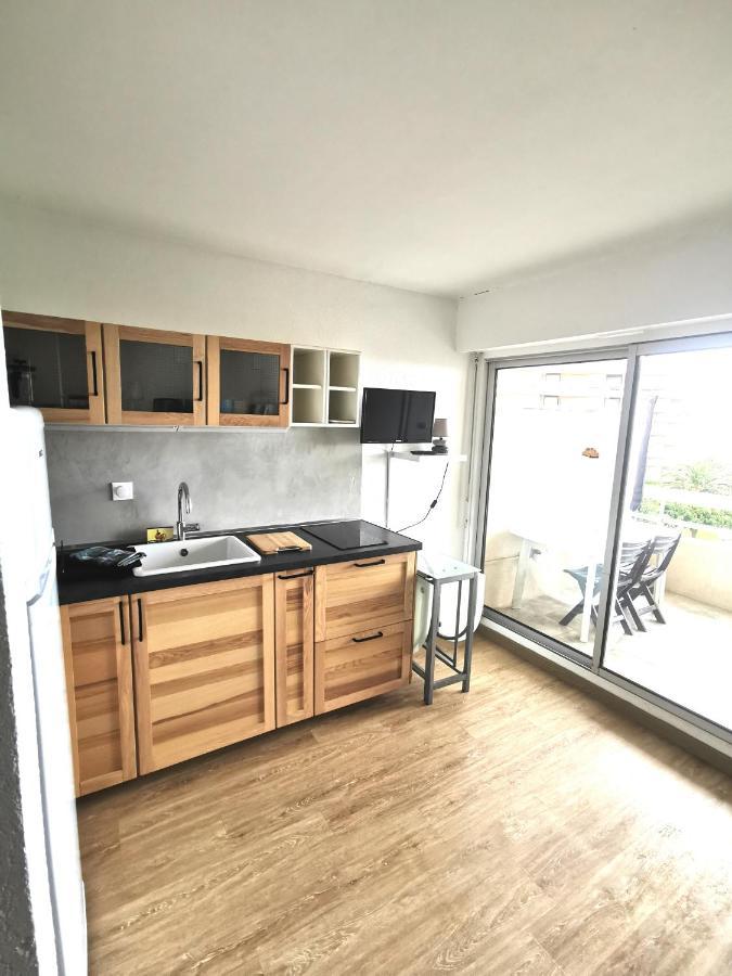 Appartement Climatise Vue Mer 208 卡内 外观 照片